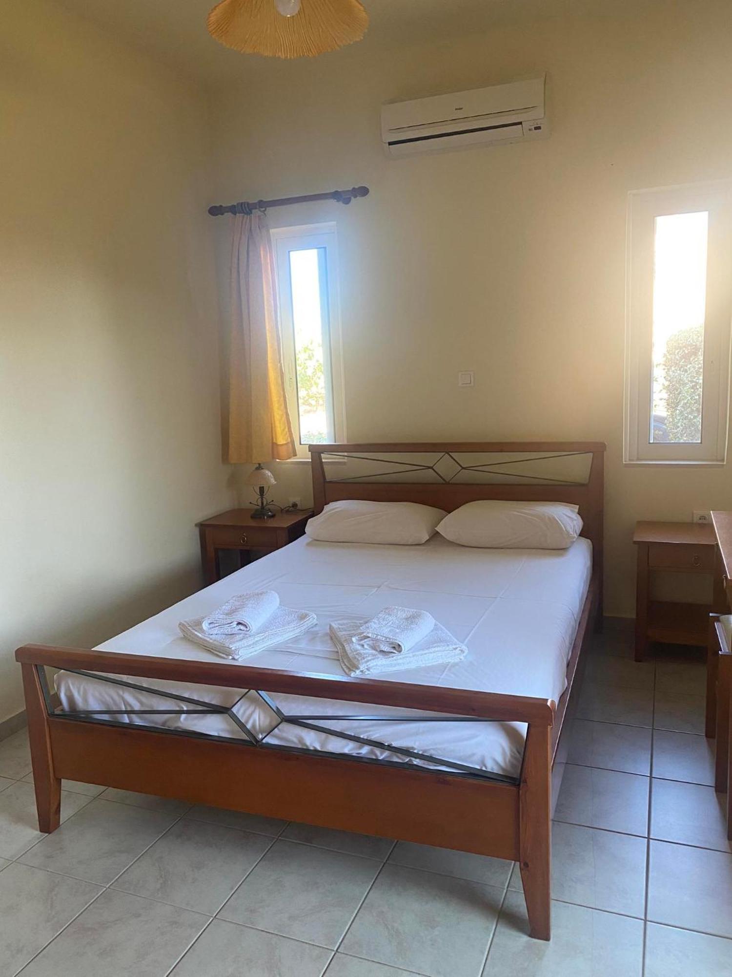 Kioni Villas Frangocastelo Ngoại thất bức ảnh